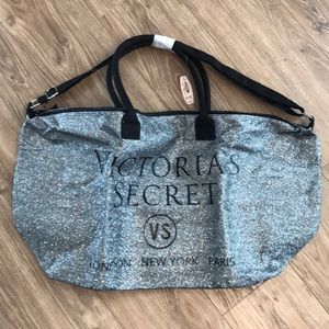 Victoria secret weekender bag